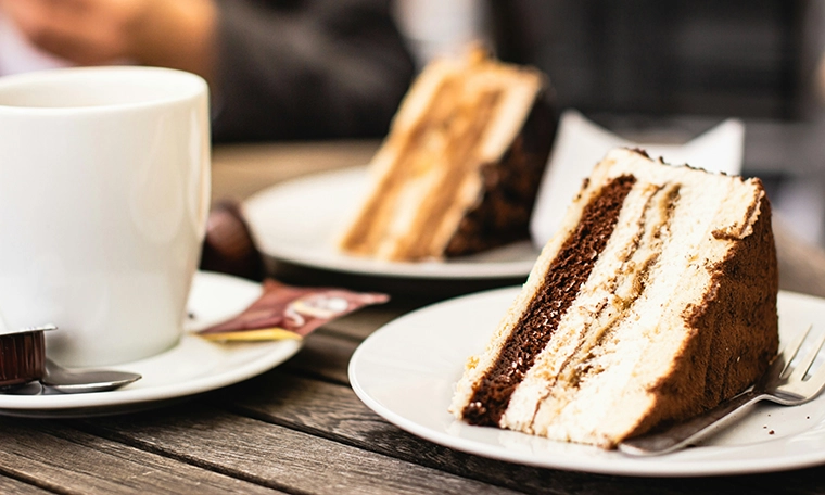 Slices of cakes on a saucer.